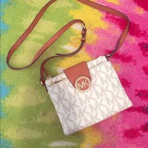 Michael Kors Crossbody